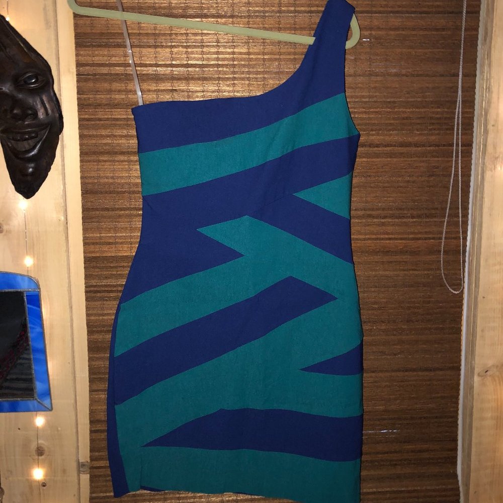 One shoulder NWOT blue/teal cocktail mini dress